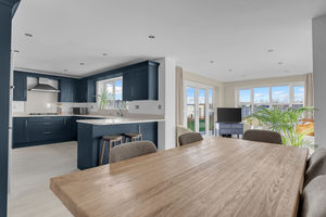 Photo-7-Kitchen-and-Dining- click for photo gallery